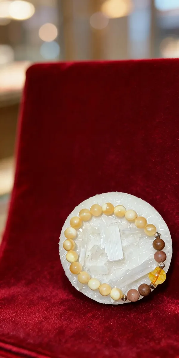 Pisces_(Meen)_Rashi_Bracelet_With_Free_Selenite_Charging_Plate
