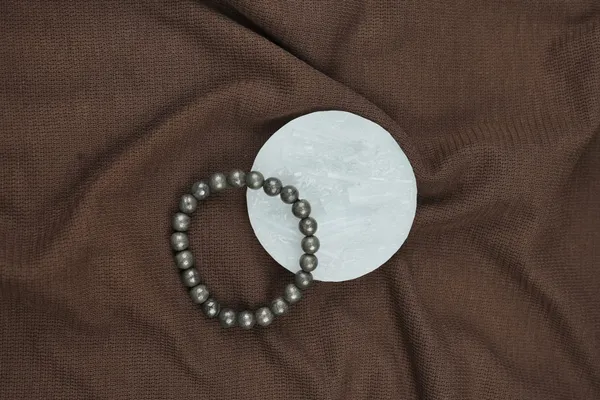 Money_Magnet_Bracelet_Free_Selenite_Charging_Plate