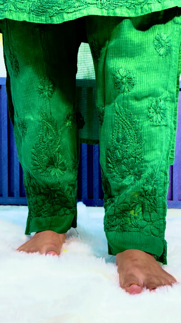 Pure_Kota_Doria_Chikankari_Kurta_4_Piece_Sets_-_Bottle_Green
