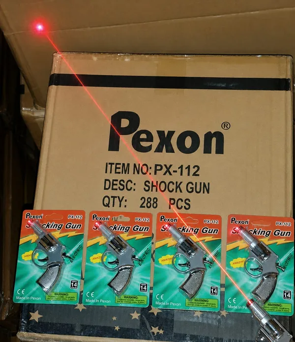 Silver_Laser_Light_Shocking_Toy_Gun_For_Gag_Pranks