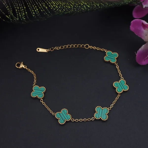 Green_Clover_Charm_Bracelet