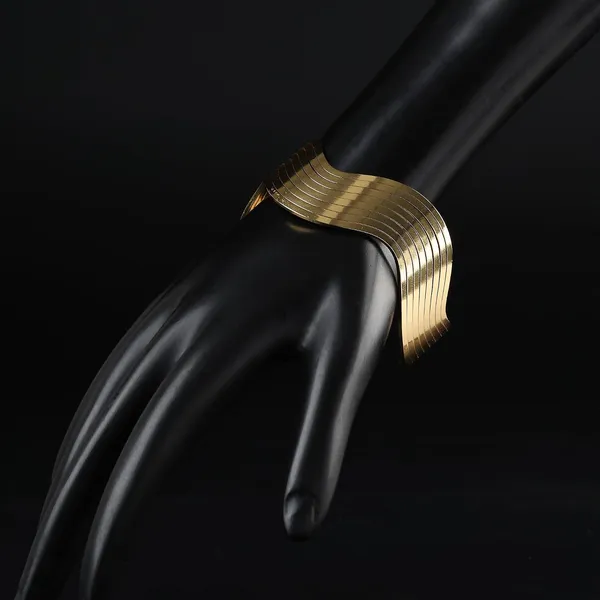 Elegant_Curved_Cuff_Bracelet_With_Accents_Stylish_Women_S_Jewelry_For_Gifts_And_Special_Occasions