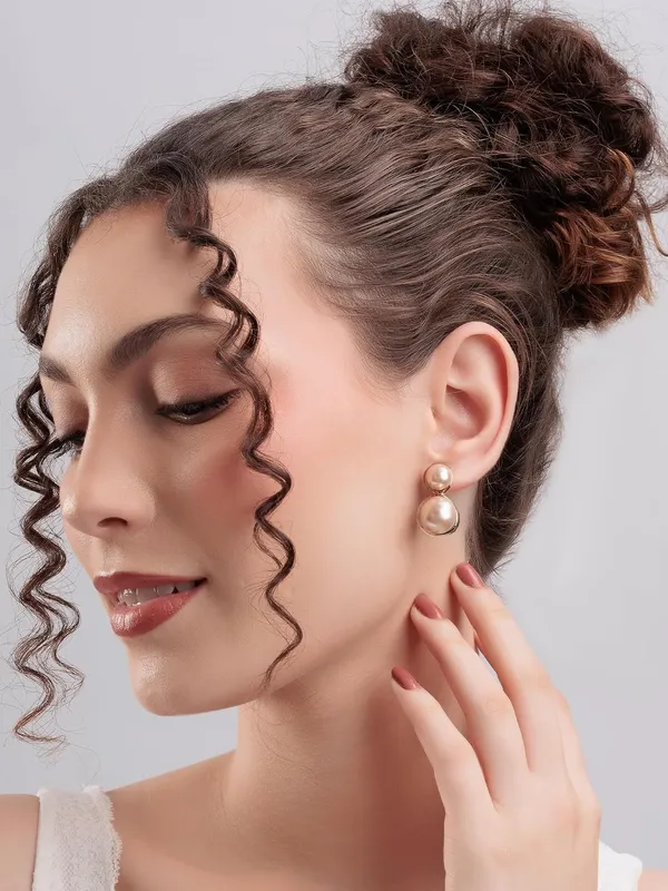 Pearl_Stud_Earring_Set_For_Women_And_Girls