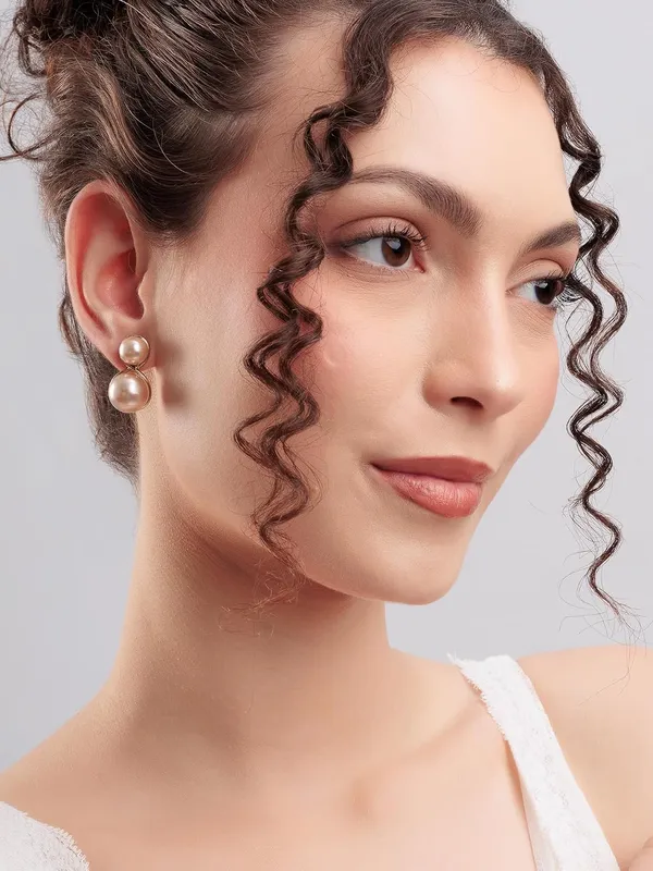 Pearl_Stud_Earring_Set_For_Women_And_Girls