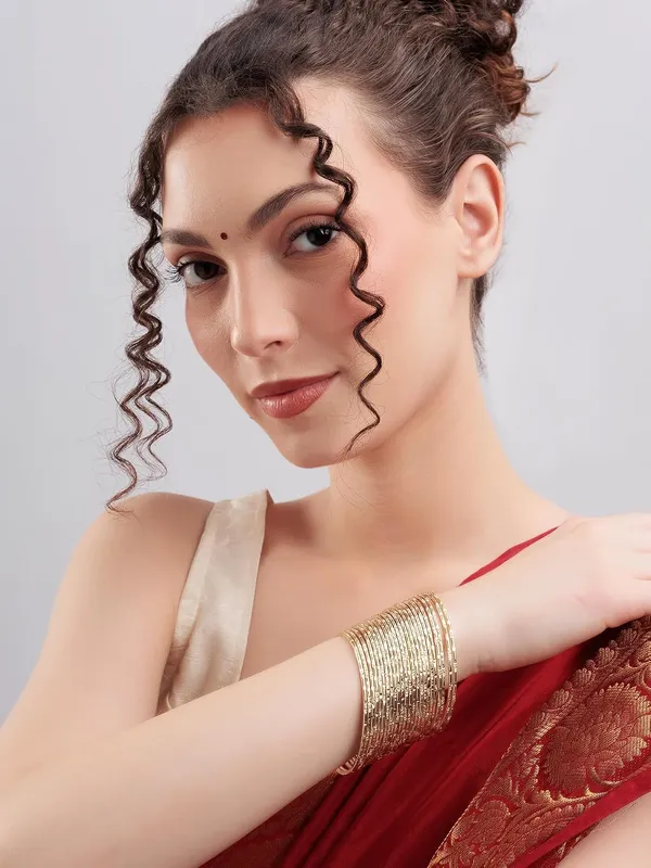 Elegant_Traditional_Multi_Layered_Bangles_Set_For_Women