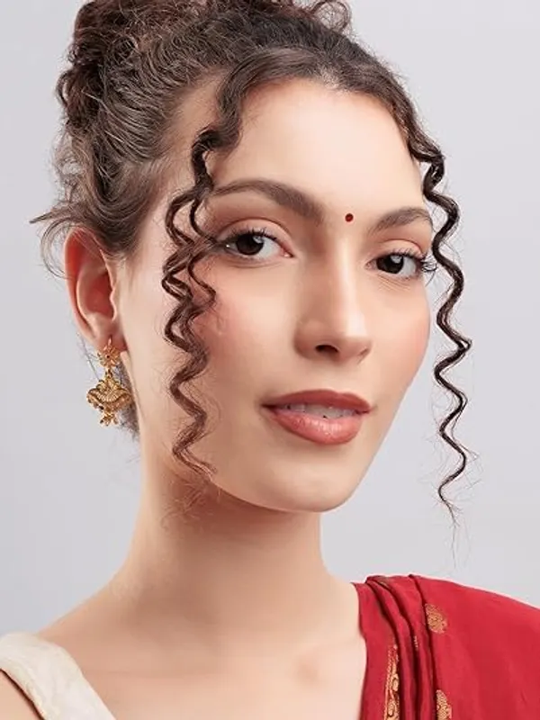 Elegant_Dangling_Earrings_For_Women_Traditional_Floral_Design_With_Hanging_Beads_Festive_Party_And_Wedding_Jewellery