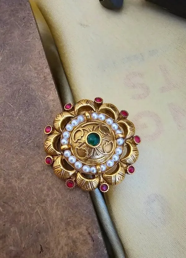 Gold_Brass_Kundan_Adjustable_Finger_Ring_For_Women