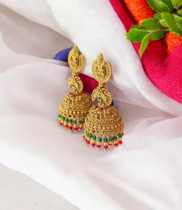 Gold_Brass_Peacock_Motif_Pearl_Beaded_Jhumki_Earrings_For_Women
