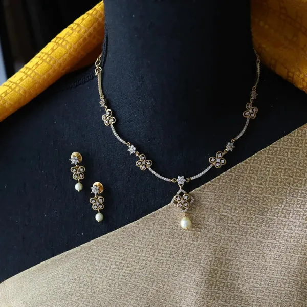 Silver_Brass_American_Diamond_Studded_Necklace_Set_For_Women