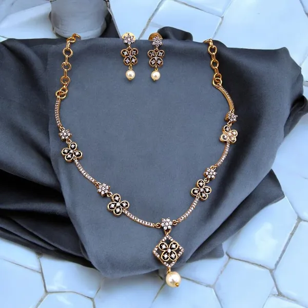 Silver_Brass_American_Diamond_Studded_Necklace_Set_For_Women