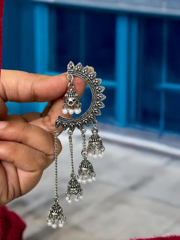 Silver_Alloy_Oxidised_Long_Tassel_Jhumki_Earrings_For_Women