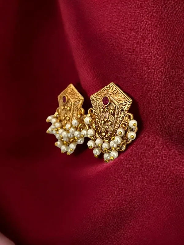 Gold_Brass_Pearl_Beaded_Stud_Earrings_For_Women