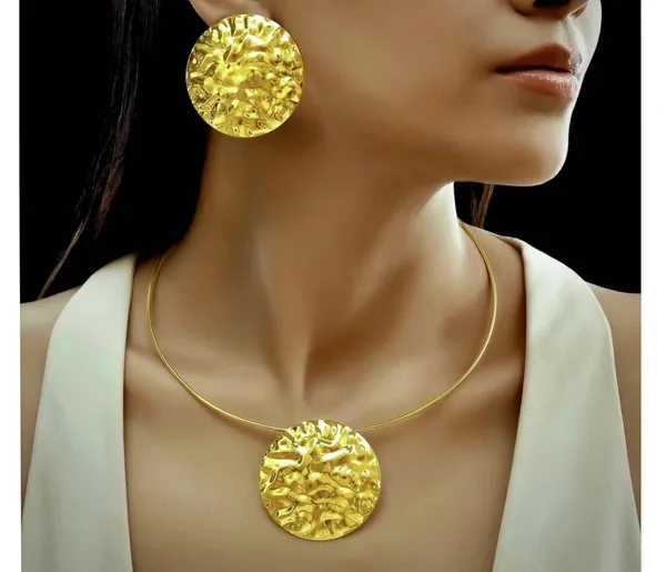 Gold_Stainless_Steel_Textured_Hammered_Disc_Necklace_Set_For_Women