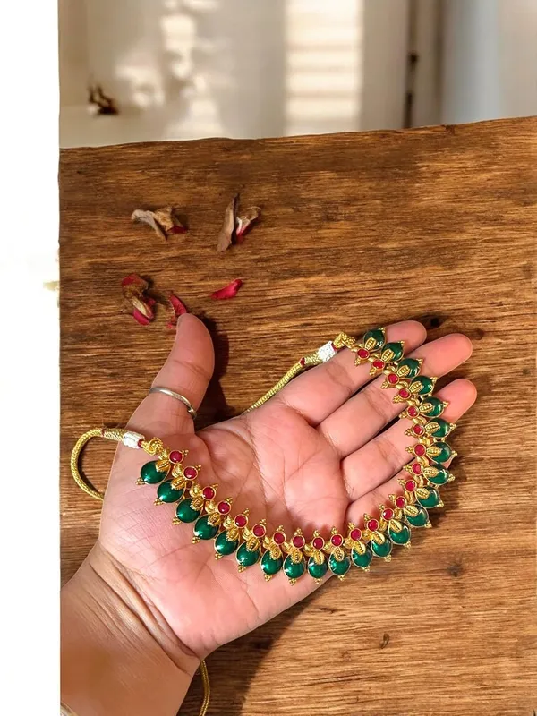 Gold_Brass_Temple_Peacock_Choker_Necklace_Set_For_Women