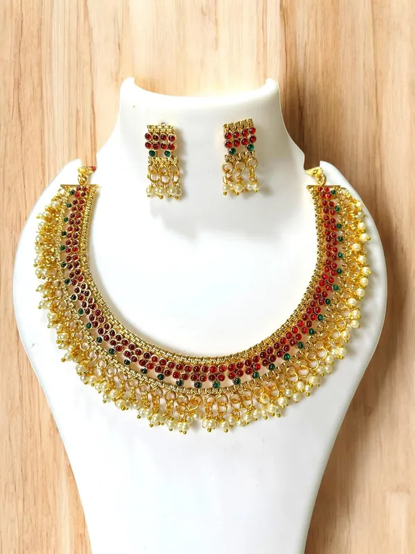 Gold_Brass_Traditional_Pearl_Choker_Necklace_Set_For_Women