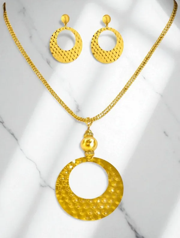 Gold_Alloy_Hammered_Chunky_Chain_Necklace_And_Earrings_Set_For_Women_Pack_Of_3