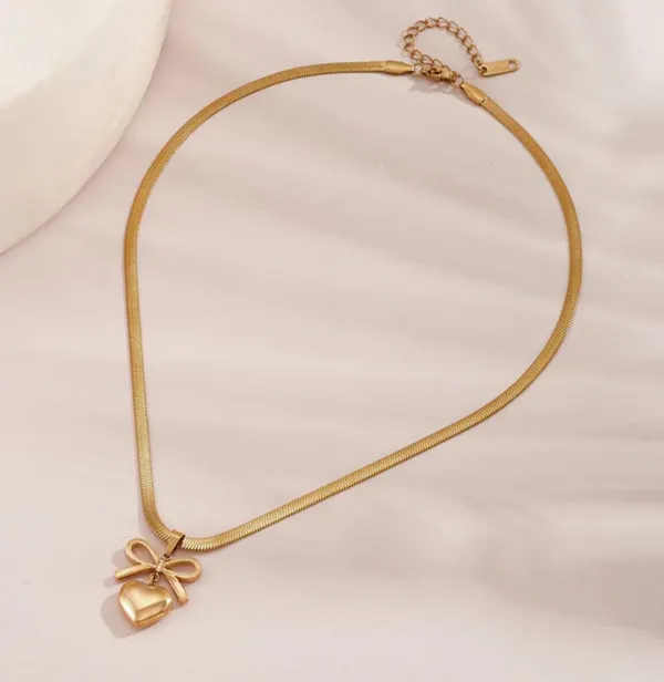 Gold_Stainless_Steel_AntiTarnish_Pendant_Necklace_For_Women