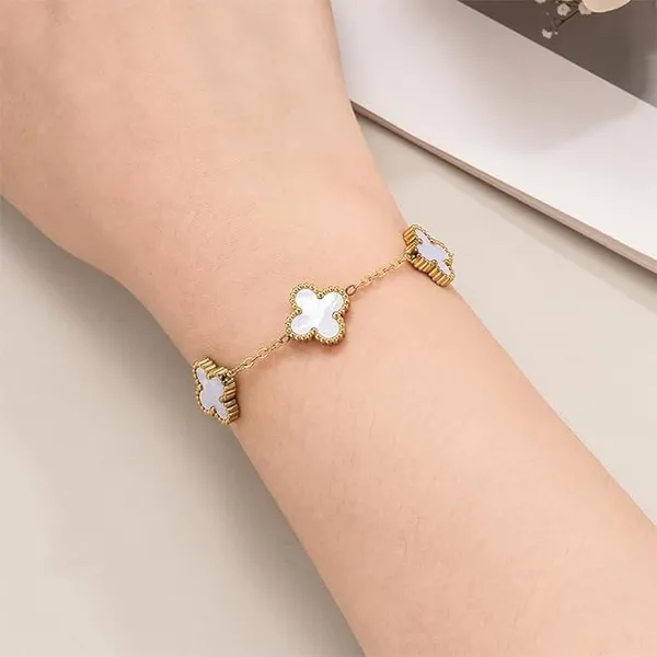 Gold_Stainless_Steel_Clover_Chain_Bracelet_For_Women