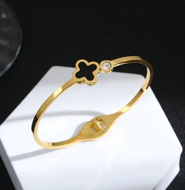 Black_Gold_Stainless_Steel_Clover_Openable_Kada_Bracelet_For_Women