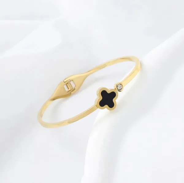 Black_Gold_Stainless_Steel_Clover_Openable_Kada_Bracelet_For_Women