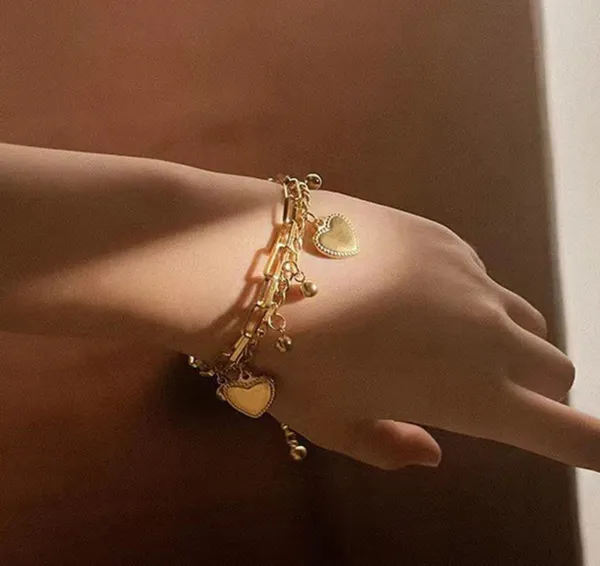 Gold_Stainless_Steel_Heart_Charm_Chain_Bracelet_For_Women
