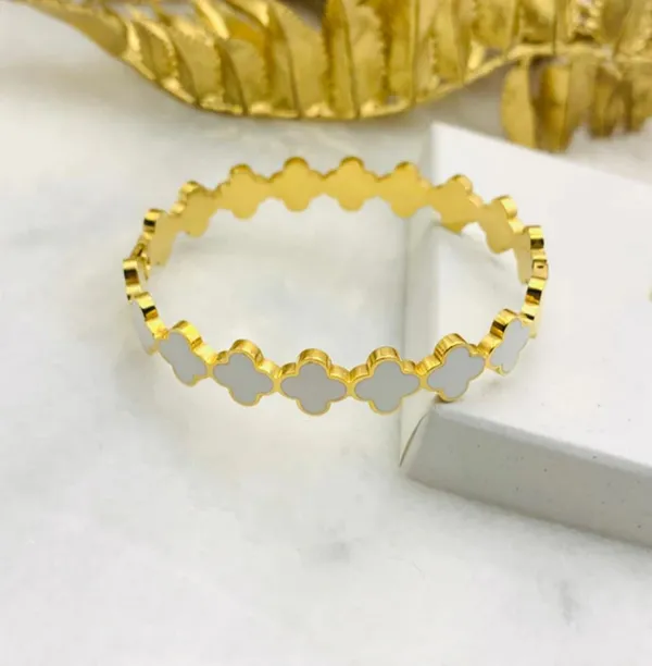 Gold_Stainless_Steel_Clover_Openable_Cuff_Bracelet_For_Women