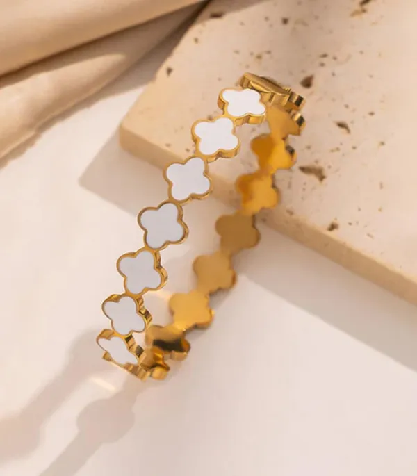 Gold_Stainless_Steel_Clover_Openable_Cuff_Bracelet_For_Women