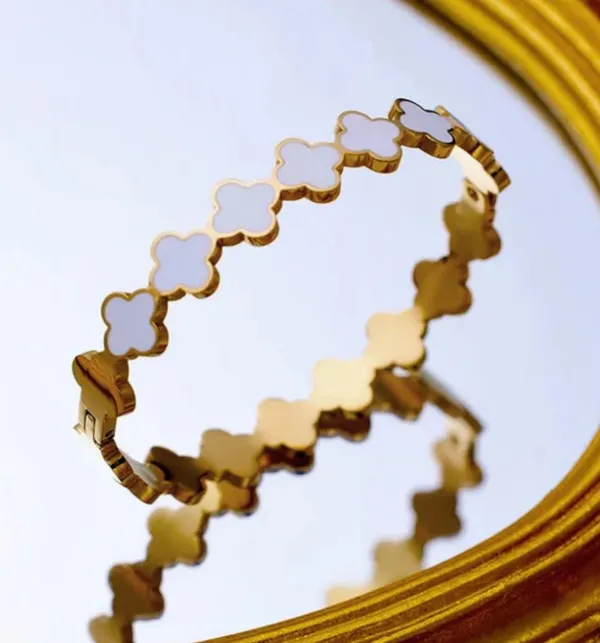 Gold_Stainless_Steel_Clover_Openable_Cuff_Bracelet_For_Women