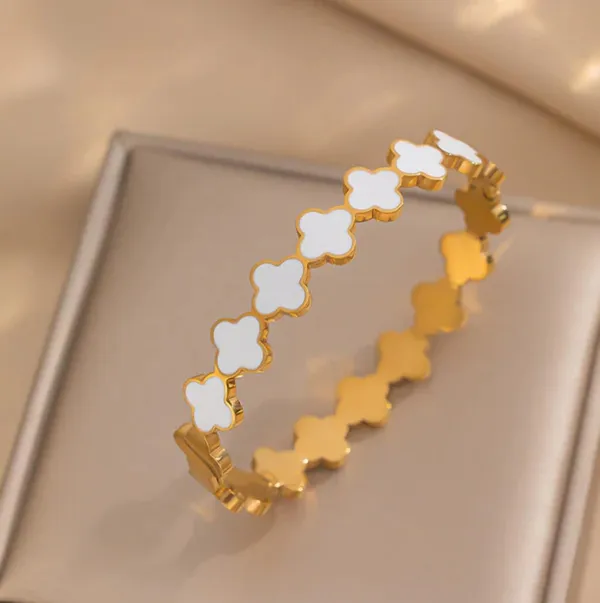 Gold_Stainless_Steel_Clover_Openable_Cuff_Bracelet_For_Women