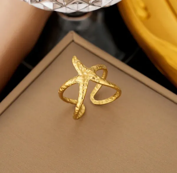 Gold_Stainless_Steel_Adjustable_Finger_Ring_For_Women