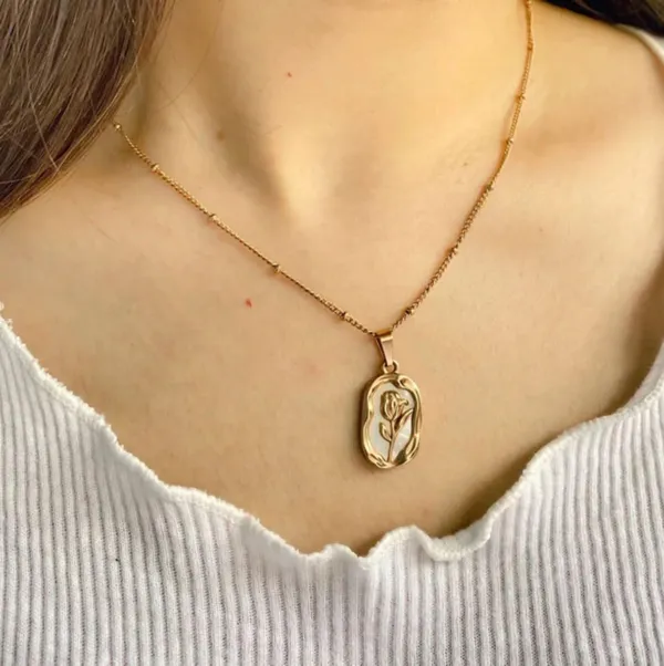Gold_Stainless_Steel_AntiTarnish_Pendant_Necklace_For_Women