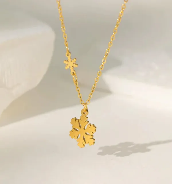 Gold_Stainless_Steel_AntiTarnish_Pendant_Necklace_For_Women