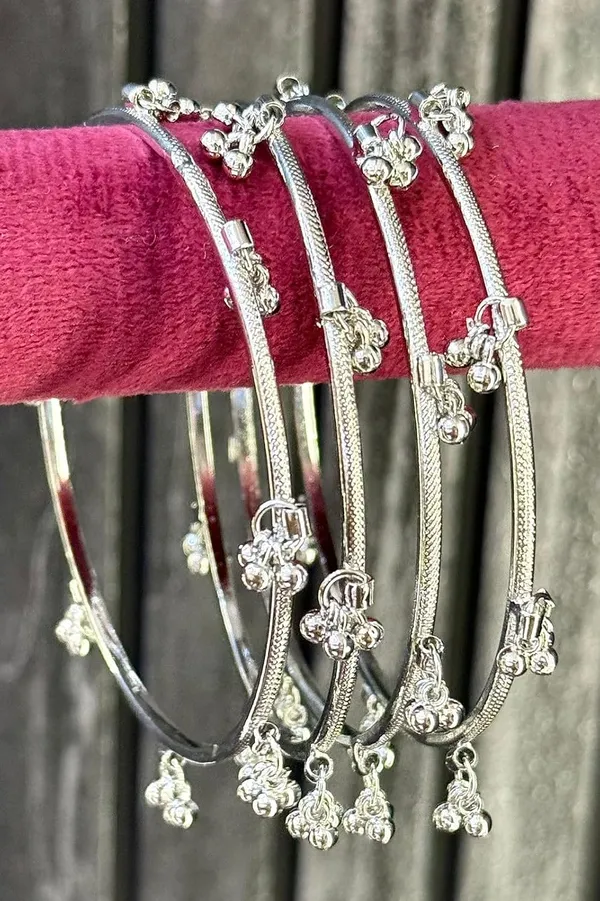 Gold_Alloy_Ghungroo_Kashmiri_Bangles_Set_For_Women_Pack_Of_2