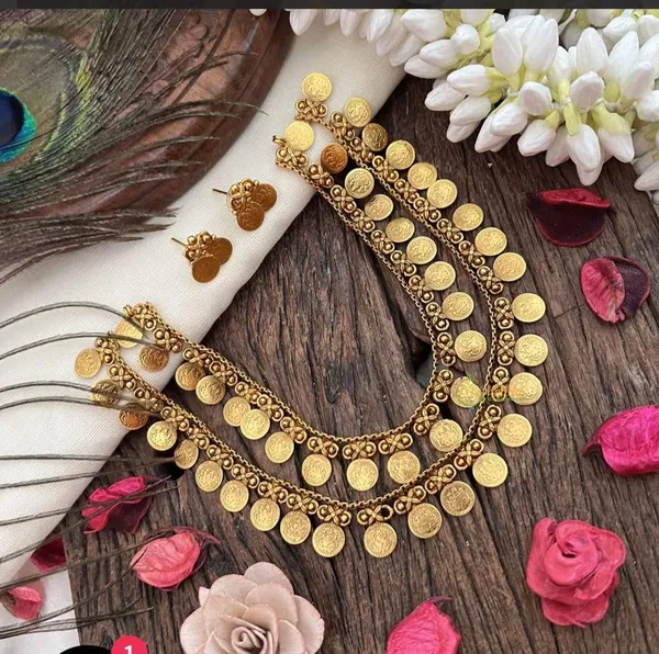 Gold_Brass_Antique_Kasu_Mala_Coin_Necklace_Set_For_Women