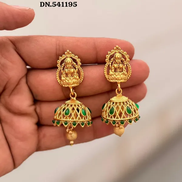 Gold_Brass_Temple_Laxmi_Motif_Jhumka_Earrings_For_Women