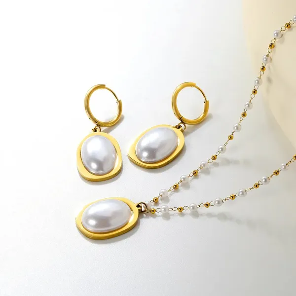 Gold_Stainless_Steel_Heart_Pearl_Necklace_Set_For_Women