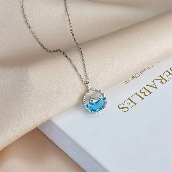 Silver_Stainless_Steel_Dolphin_Pendant_Necklace_For_Women