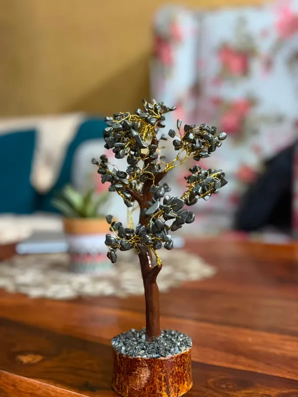 Pyrite_Crystal_Black_Stone_Money_Tree