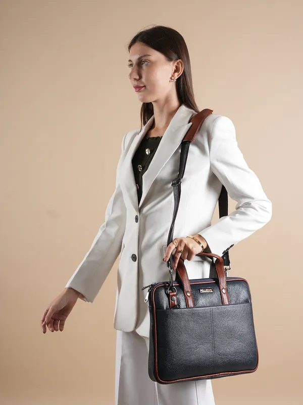 Blue_Leather_Laptop_Bag_For_Men_And_Women