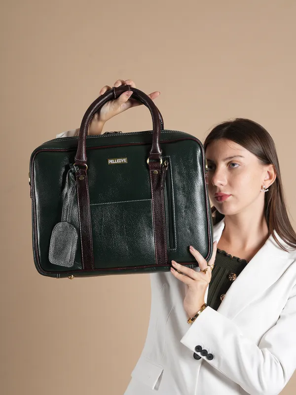 Green_Leather_Office_Briefcase_For_Men_And_Women
