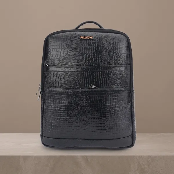 Black_Leather_Backpack_For_Men_And_Women