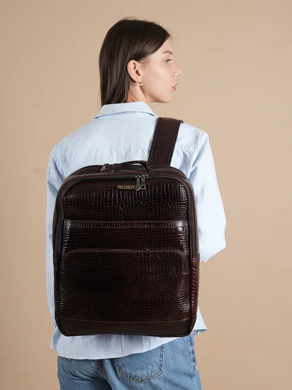 Brown_Leather_Backpack_For_Men_And_Women