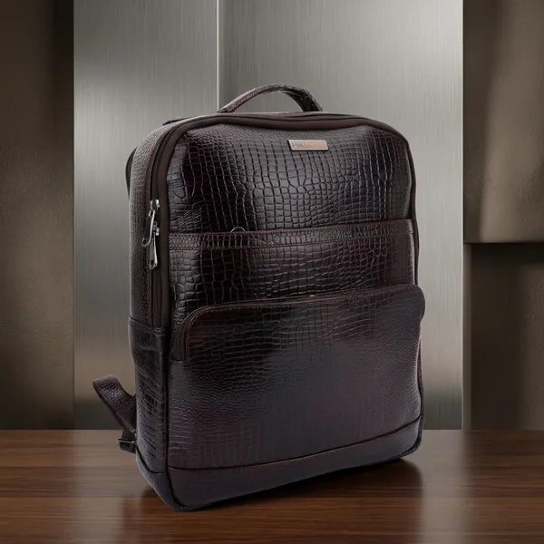 Brown_Leather_Backpack_For_Men_And_Women
