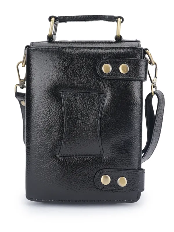 Black_Leather_Sling_Bag_For_Women