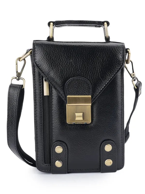 Black_Leather_Sling_Bag_For_Women