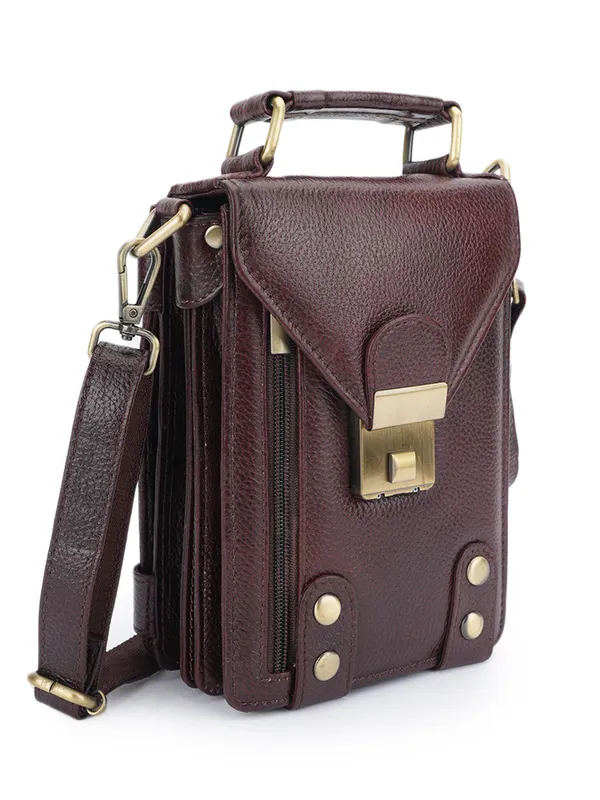 Brown_Leather_Sling_Bag_For_Men_And_Women
