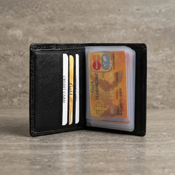 Black_Leather_Card_Holder_For_Men_And_Women
