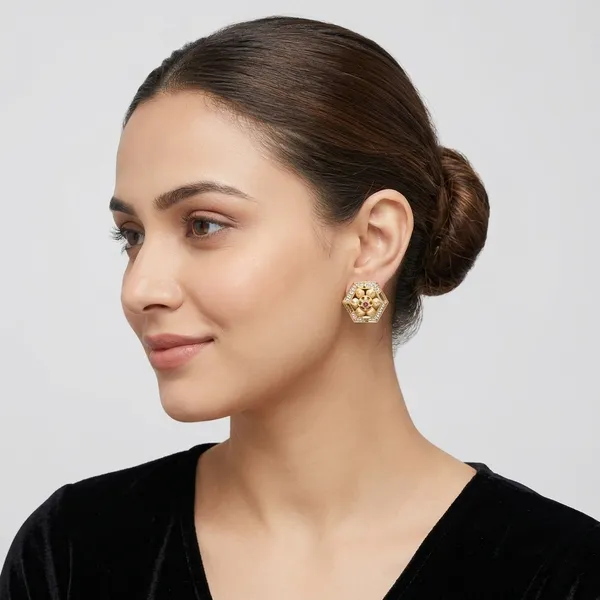 Gold_1_Gram_Gold_Stud_Earrings_For_Women