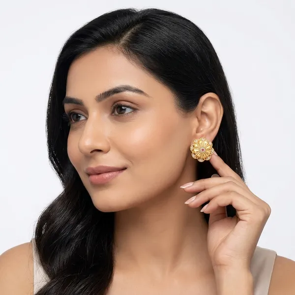 Gold_1_Gram_Gold_Stud_Earrings_For_Women