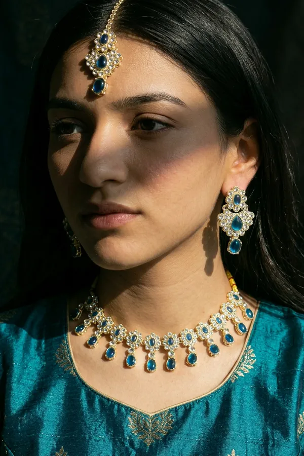 Azure_Cascade_Choker_Set